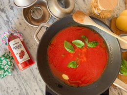 Luisa Pantaleo Organic Regina Tomato Puree, made in Italy