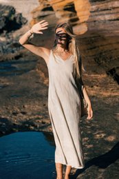 SUNSET — Vestido midi de lino sin mangas con cuello en V