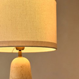 Charlotte Marmorlampe