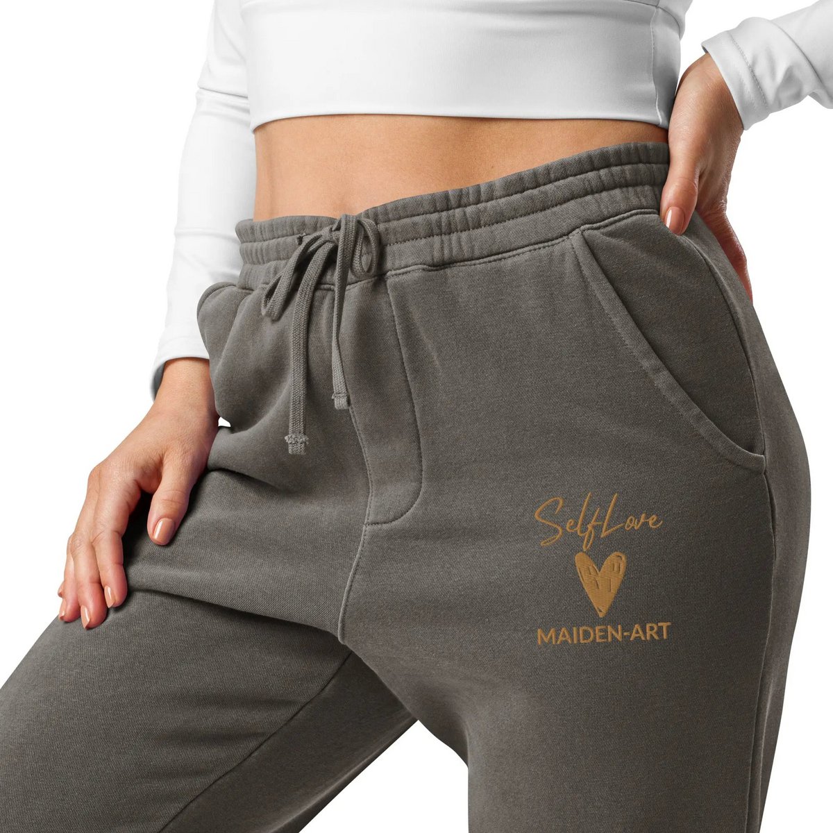 Self Love Unisex barwione pigmentowo spodnie dresowe z haftem w kolorze starego złota - spodnie dresowe unisex