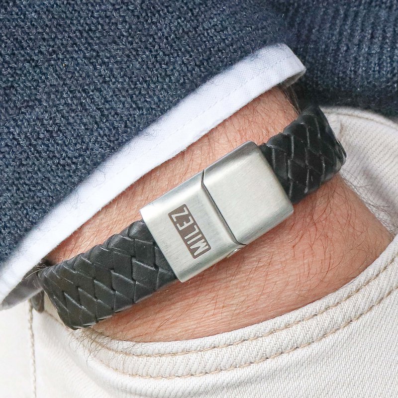 Leather men's bracelet black