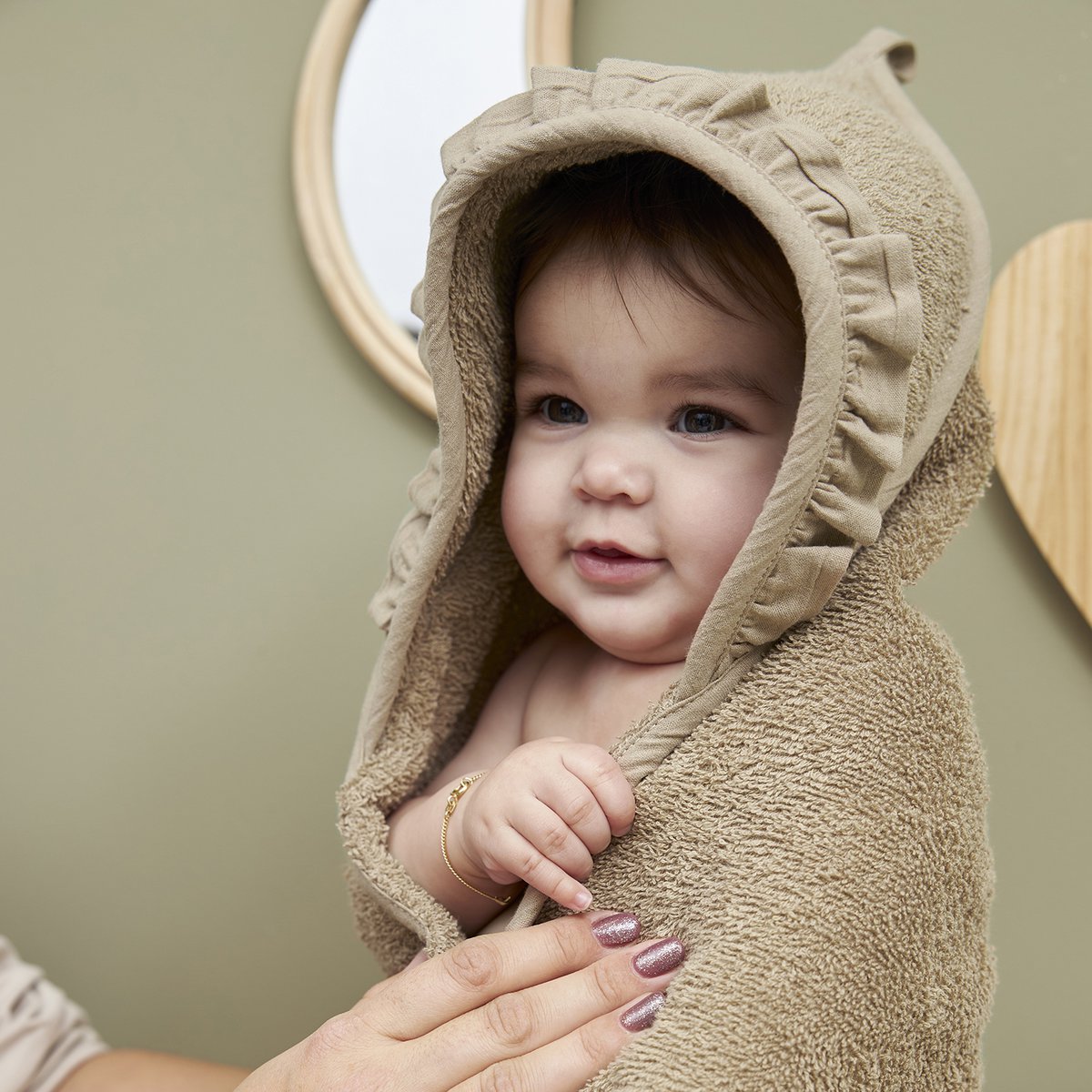 Bath cape terry cloth Ruffle Taupe