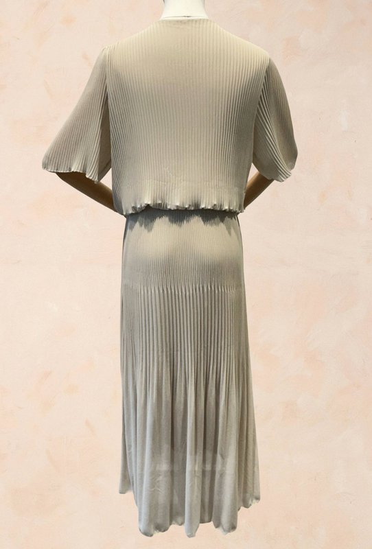 Vestido Largo Plisado Escote Pico - VISCOSA - 31109