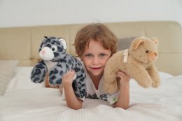 Peluche One Love - Leopardo de las nieves, gris cielo y negro