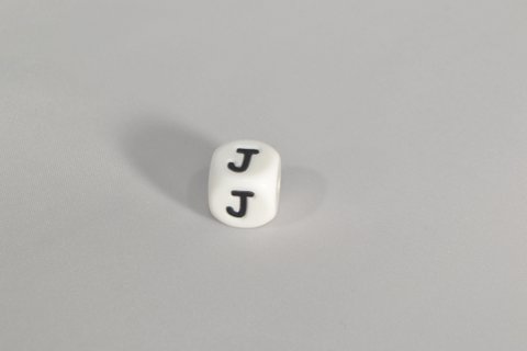 Perlensilikonbuchstabe J.