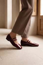 CANDY RED CHERRY – Mary-Jane-Ballerinas mit Doppelriemen