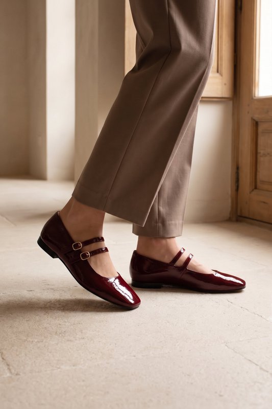CANDY RED CHERRY – Mary-Jane-Ballerinas mit Doppelriemen