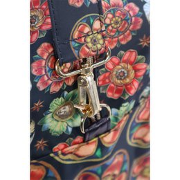 Rosettes travel bag