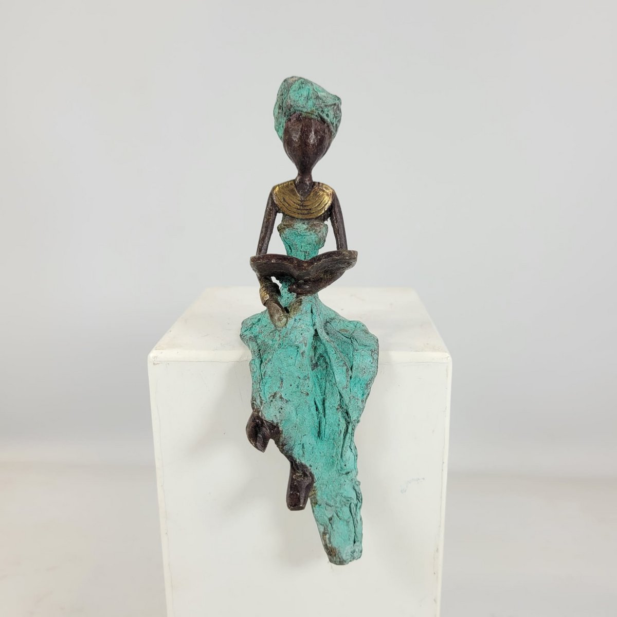 Bronze-Skulptur "Sitting Woman" af Hamed Nikiema | 16 cm | Unikate