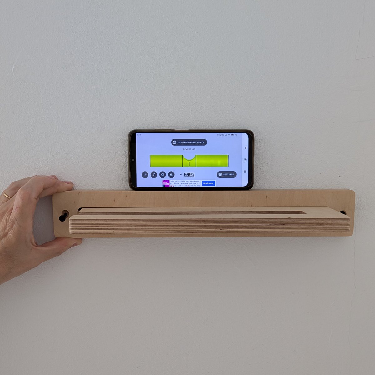 Skateboard wall mount - LA RAMPA