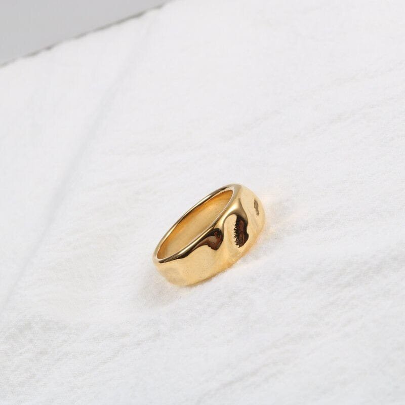 Gehämmertes Goldband