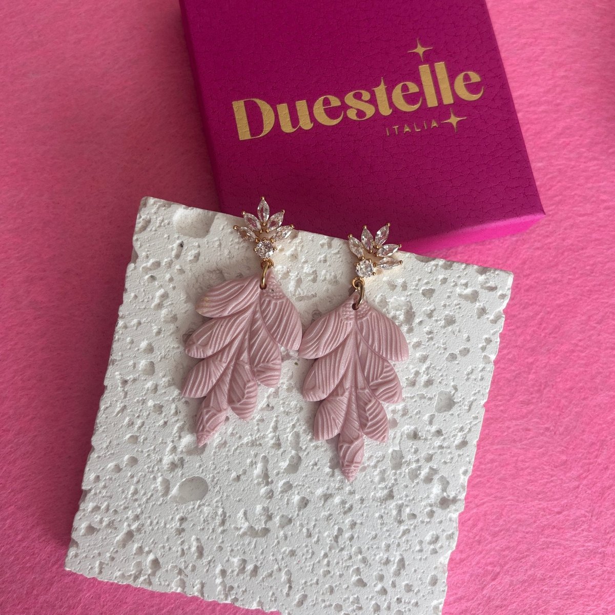 Liria - Leaf statement oorbellen