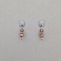 Orecchini con perle sfaccettate marroni