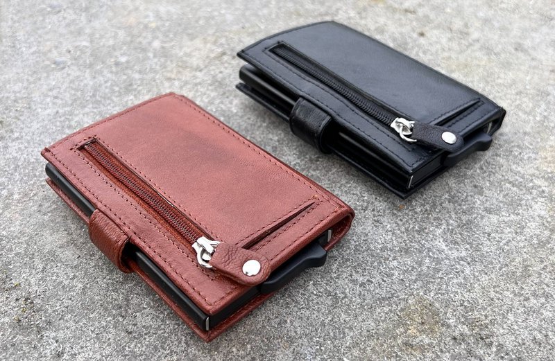 Læderkortholder + nøgleorganer brun — gavesæt til mænd — Lundholm Örebro Safety Wallet