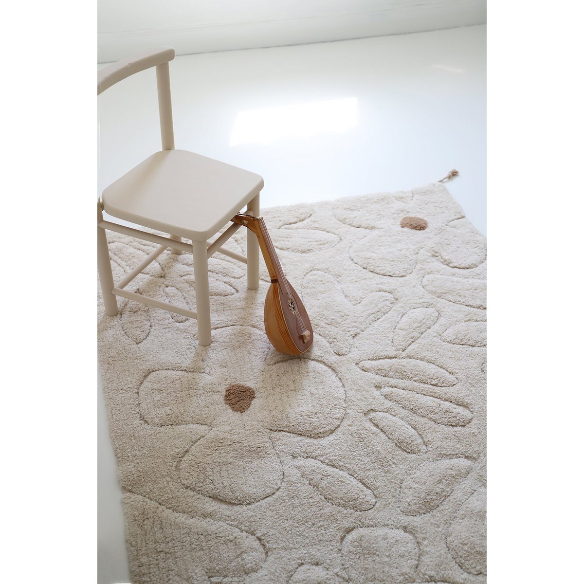Waschbarer Kinderzimmerteppich aus Baumwolle mit Blumenmuster GENTLE FLORA