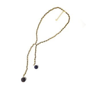 Goldgeflochtene Lariat-Halskette mit Emailleperlen und Kugelanhängern