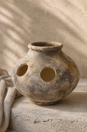 Die Orbis – dekorative Terrakotta-Vase