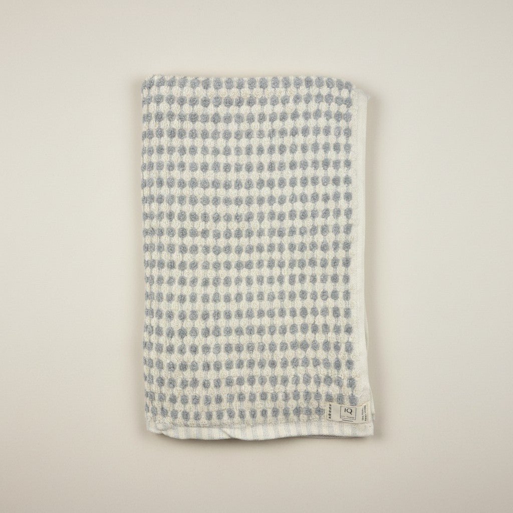 Badehåndklæde | Frankrig | Lysegrå prikker | 170x85 cm