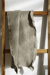 Waffled linen bathroom towel / Medium