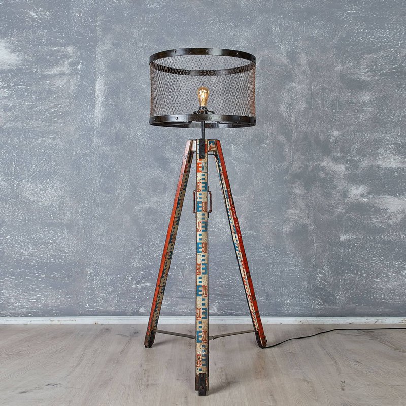 Hohe Peilschaal-Lampe