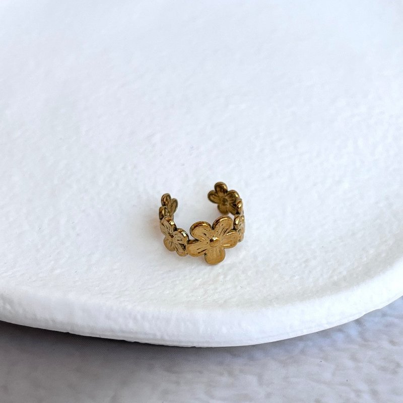 Bloom - Ear Cuff Fiori in Acciaio placcato oro 18k