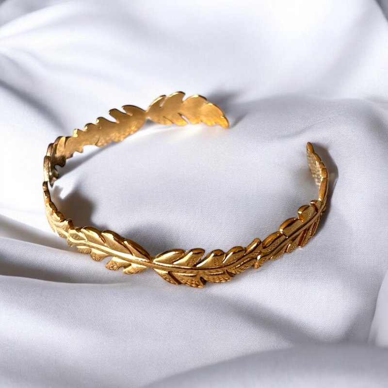 Ethereal Leaf - Leaf-stijve armband van waterdicht verguld staal