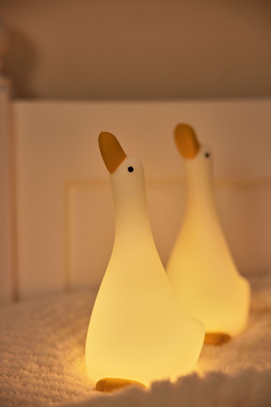 Night light goose with 3 positions and 30 minutes timer