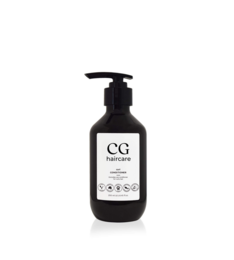 CG Haircare Curl Conditioner is a moisturizing conditioner for curly hair. It contains natural ingredients to nourish and define curls.