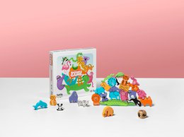  Wooden balance game with colorful animal figures. Includes various animal shapes and sizes for balancing play. Suitable for children's educational and imaginative development.