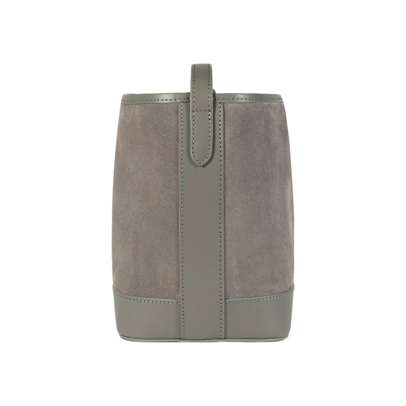 RB1031F | Women's bag in Brenda bucket in real leather made in Italy. Lucid gold metal accessories - Gray color - Dimensions: 25 x 23.5 x 17 cm
