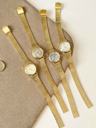 Lajas - Klassiek gouden quartzhorloge met ronde kast