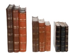 J -Line Decoration Books - Polyresin - Brown - Large