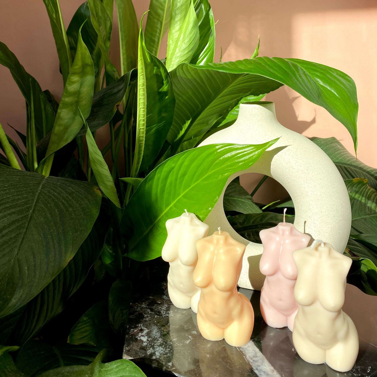 Zuri body candle