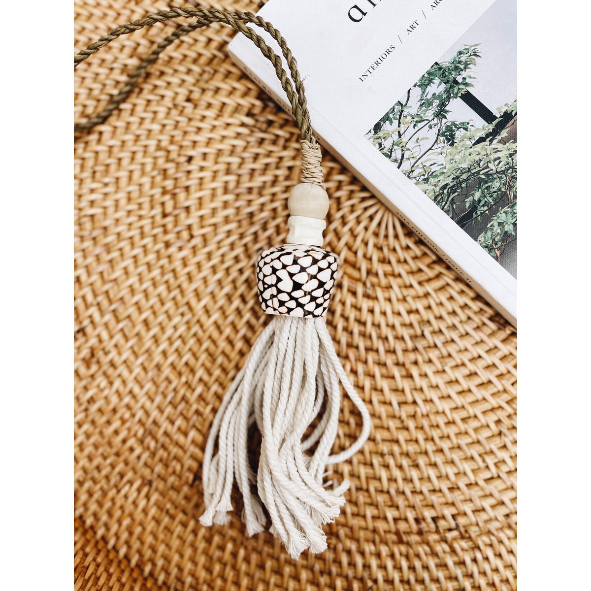 Maumere Shell Tassel