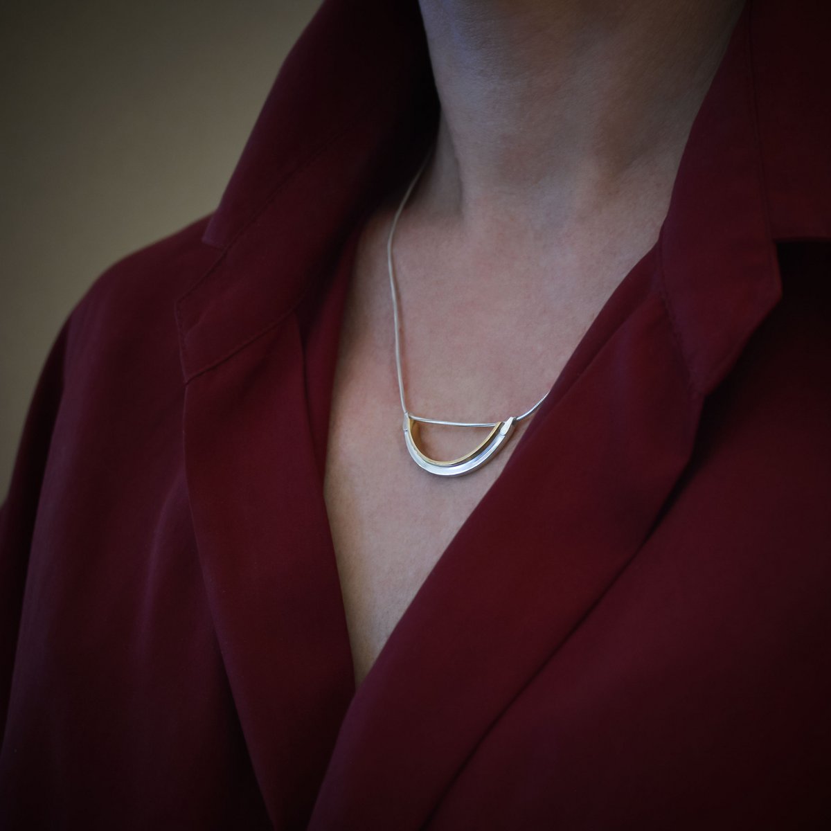 Two-Tone Smile necklace