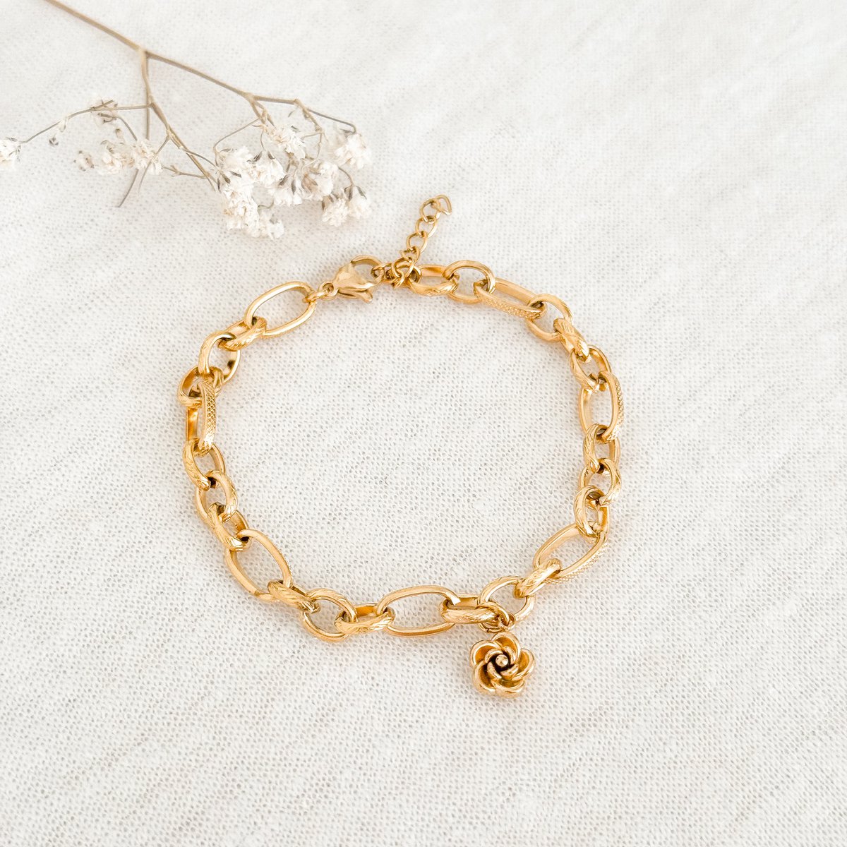 Nysgjerrig Schakel & Flower Armbånd - guld
