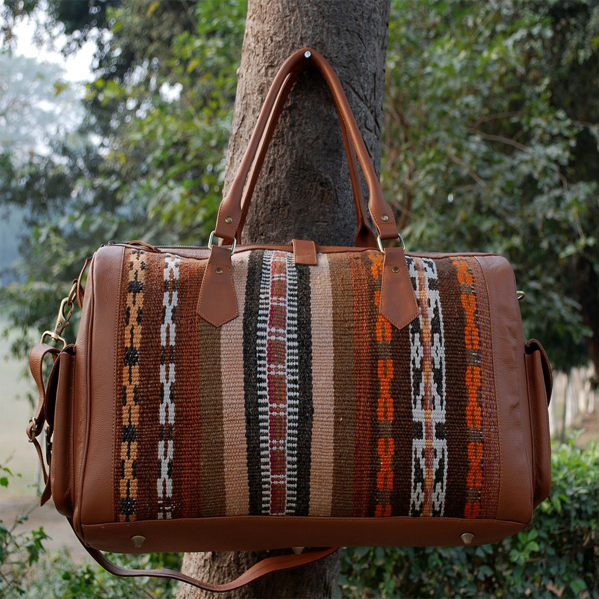 Skórzana, pastelowo-brązowa torba Kilim
