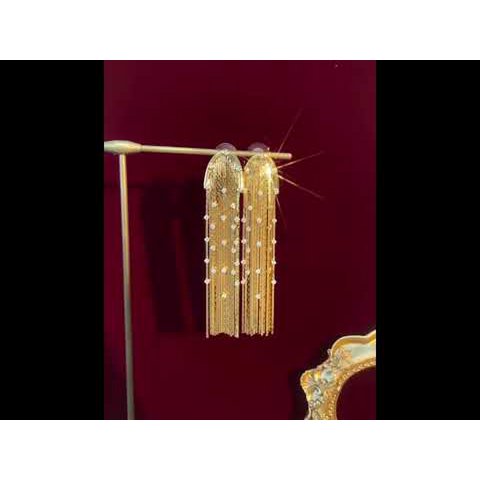 Pendientes largos con borlas brillantes