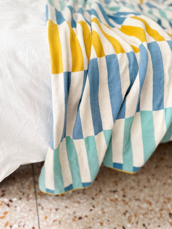 Mojo Blue Jacquard Throw – Blødt børstet bomuld