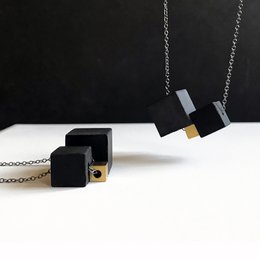Chain concrete // CUBE GOLD