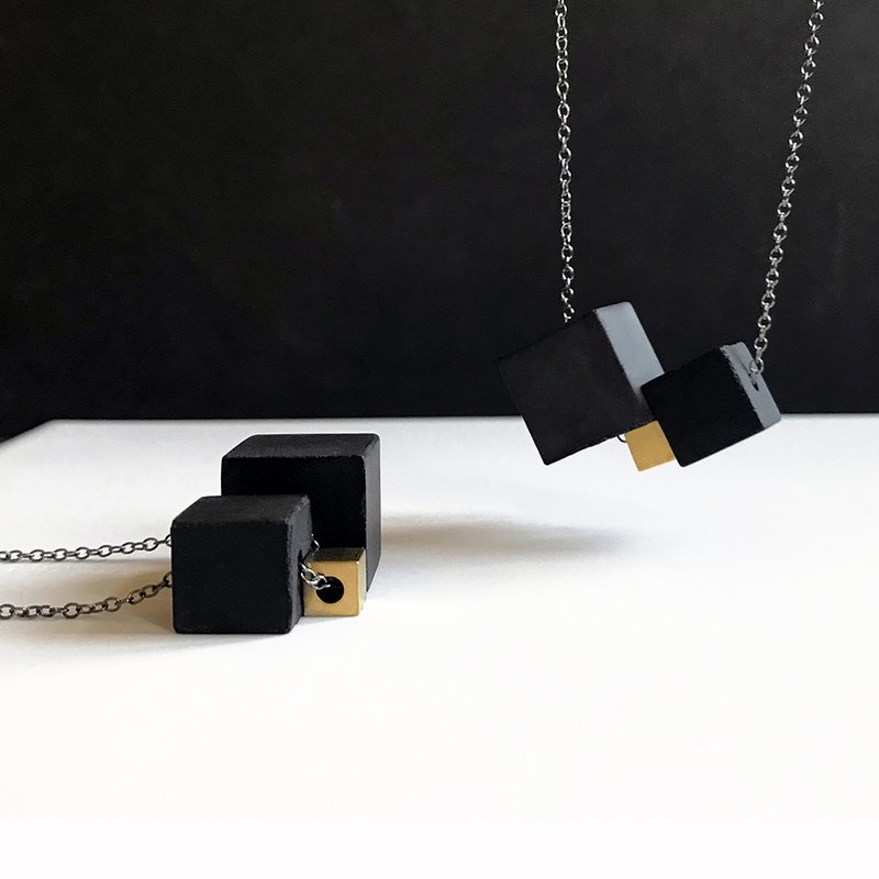 Catena di cemento // CUBE GOLD