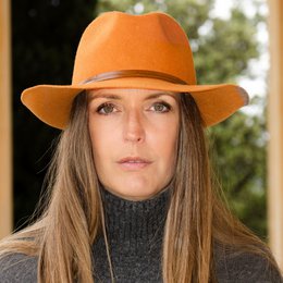 FELT HAT - leather and knit bond, unsewn edge