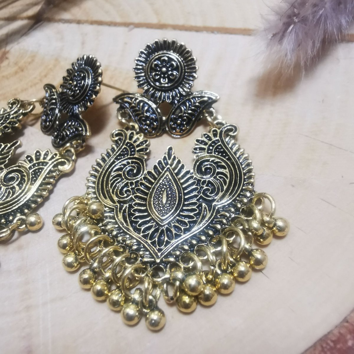 Fibi Oorbellen - Vintage Goud