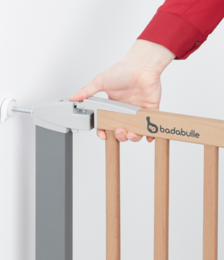 SAFETY GATE, PRESSURE FIXING, OPENING FROM 73 TO 81.5CM UP TO 131.5CM WITH EXTENSION - SAFE & LOCK