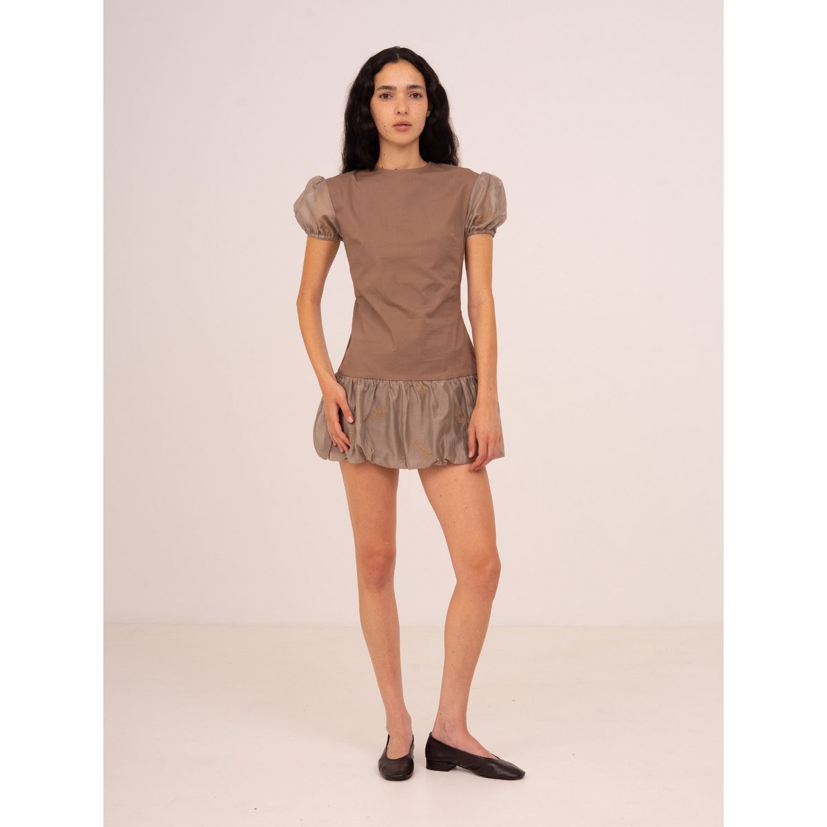 Bruine suiker mini-jurk