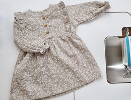 Dress ruffle ruffle