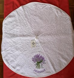 Rundes Handtuch 70 cm aus 100 % Baumwolle mit Provence-Stickerei