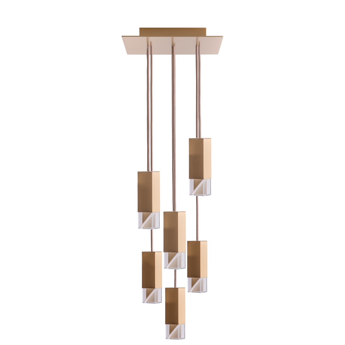 Lampe/Un lustre en laiton à 6 lumières