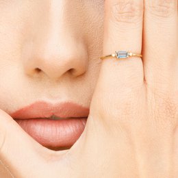 Pierścionek London Blue Topaz, 14-karatowe żółte złoto