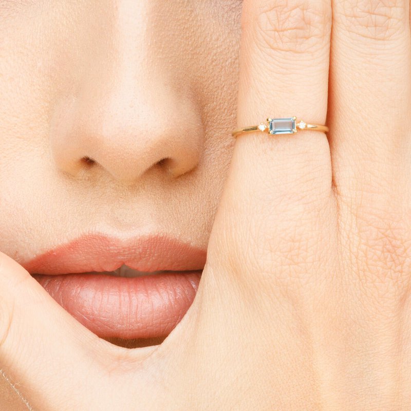 Pierścionek London Blue Topaz, 14-karatowe żółte złoto